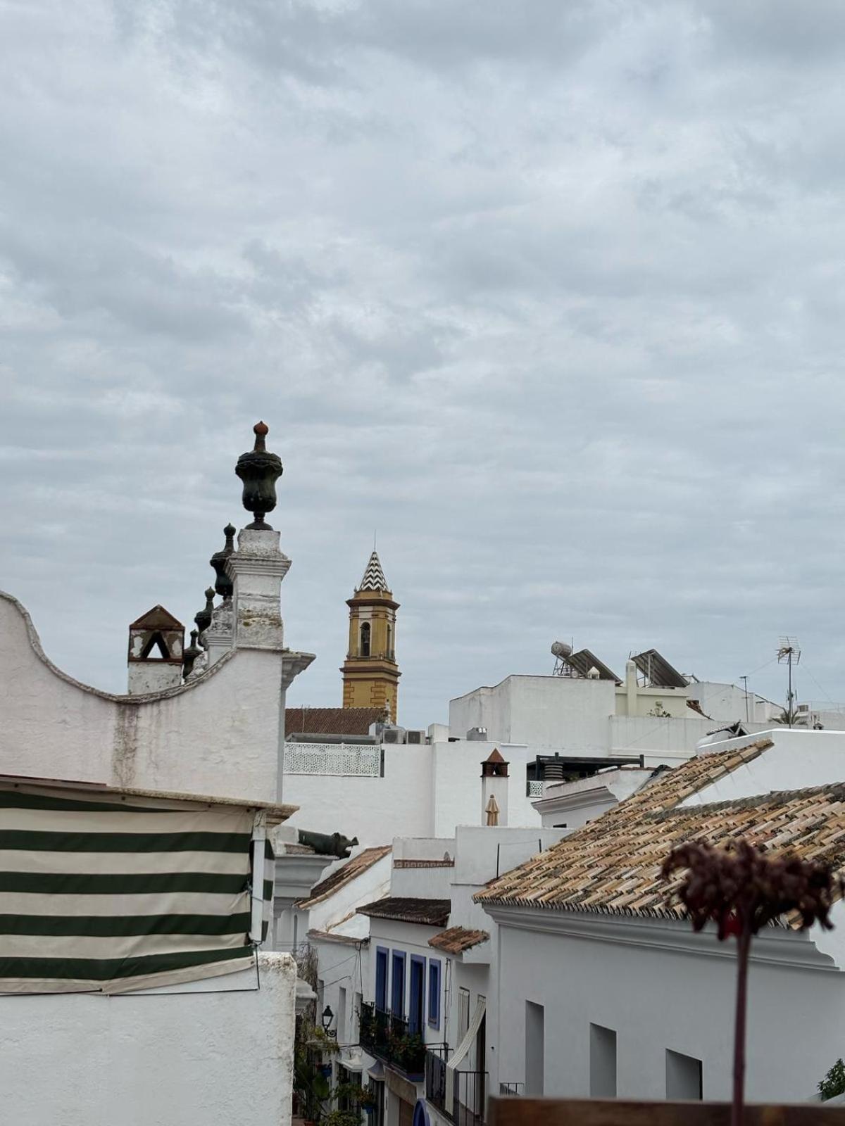 Apto Centro Historico Medieval エステポナ エクステリア 写真